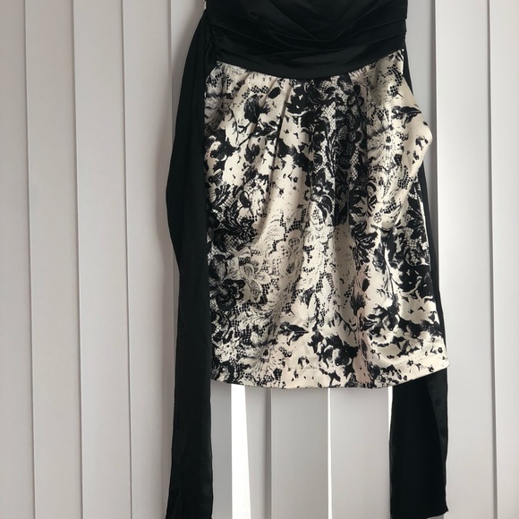 Black and White Short Cocktail Atlas Dress -Size S - Picture 4 of 4